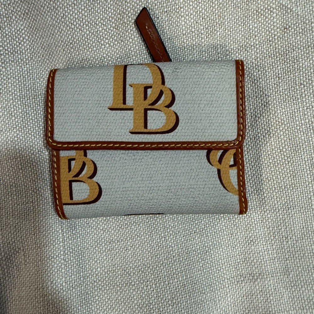 Dooney & Bourke Women's Brown and Tan Wallet